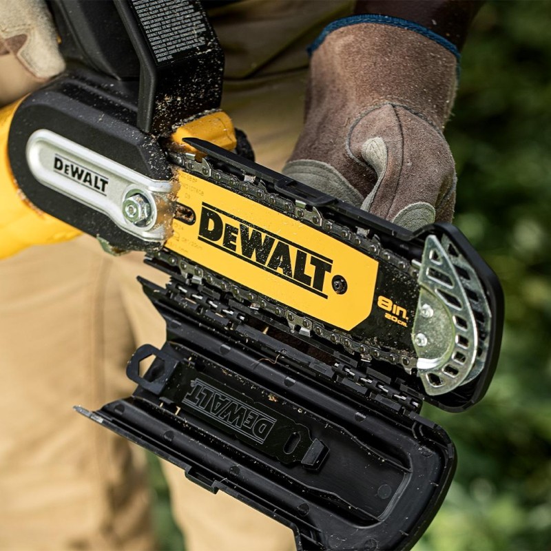 Piła łańcuchowa akumulatorowa 20cm 18V 1x5Ah DeWALT DCMPS520P1-QW