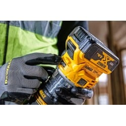 Frezarka górnowrzeciono 18V 2x5Ah DeWalt DCW604P2