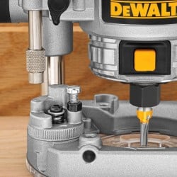 Frezarka górnowrzecionowa DEWALT D26203 8mm