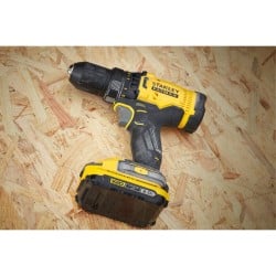 Akumulatorowa wiertarko-wkrętarka STANLEY FATMAX SFMCD700D2A-QW 18V 2x2Ah + akcesoria 100 sztuk, walizka