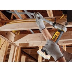Rozszerzacz do rur PEX DeWALT DCE400NT-XJ 18V XR BODY walizka