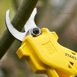 Akumulatorowy sekator do gałęzi 18V V20 1x4Ah STANLEY FATMAX SFMCPP32M1