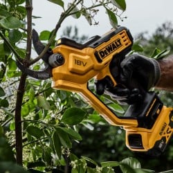 Akumulatorowy sekator do gałęzi 38mm 18V XR 1x5Ah DeWALT DCMPP568P1