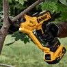 Akumulatorowy sekator do gałęzi 38mm 18V XR 1x5Ah DeWALT DCMPP568P1