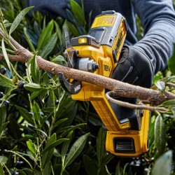 Akumulatorowy sekator do gałęzi 38mm 18V XR DeWALT DCMPP568N BODY