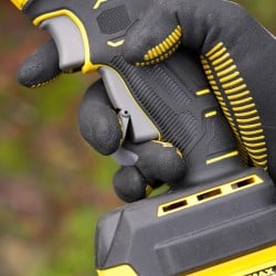 Akumulatorowy sekator do gałęzi 18V V20 STANLEY FATMAX SFMCPP32B BODY