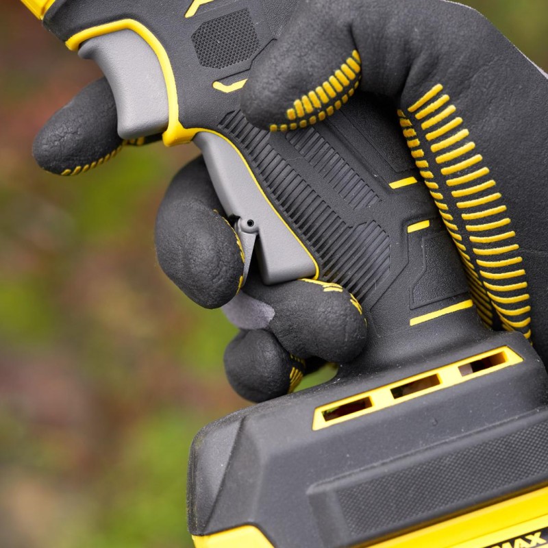 Akumulatorowy sekator do gałęzi 18V V20 STANLEY FATMAX SFMCPP32B BODY