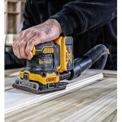 Szlifierka oscylacyjna 18V body DeWALT DCW200N-XJ