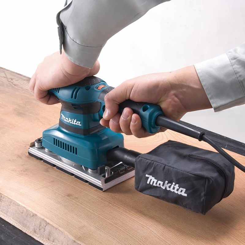 Szlifierka oscylacyjna 190W 5-biegów Makita BO3711
