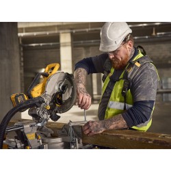 Pilarka ukosowa ukośnica DeWALT DCS782XW2 18V XR BL 2x8Ah 305mm XPS