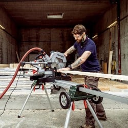 Pilarka ukośnica kapówka 305mm Metabo KGS 305 M