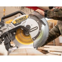 Pilarka ukosowa ukośnica DeWALT DCS782N 18V XR BL 305mm XPS BODY