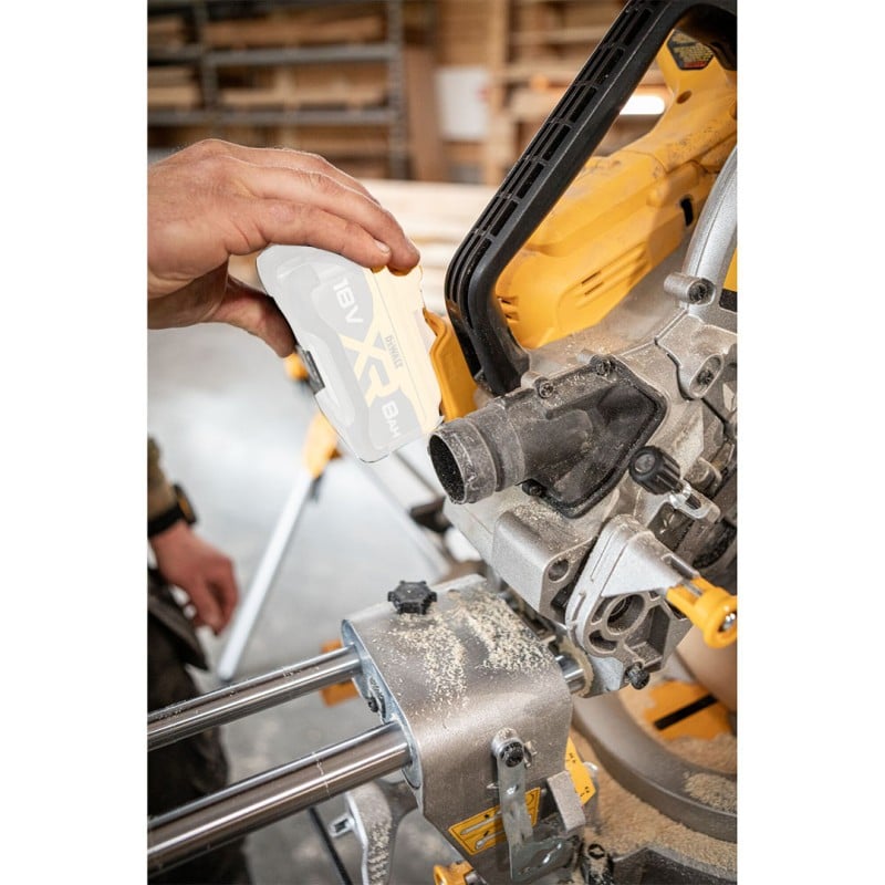 Pilarka ukosowa ukośnica DeWALT DCS782N 18V XR BL 305mm XPS BODY