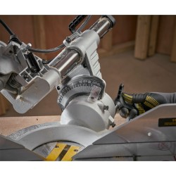 Pilarka ukośnica STANLEY FATMAX SM1800 1800W 254mm + stojak FME790 185kg 206cm