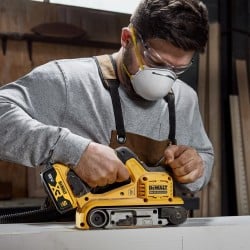 Szlifierka taśmowa 18V 75x533mm DeWALT DCW220NT-XJ