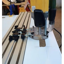Adapter do frezarki do szyny zagłębiarki DeWALT
