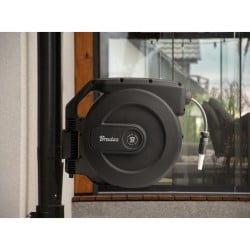 Automatyczny zwijacz ścienny z wężem Bradas WL-W7B50 1/2’’ 50m
