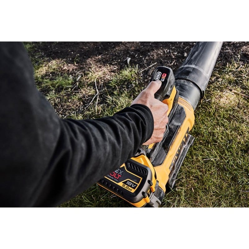 Dmuchawa z wentylatorem osiowym DeWALT DCMBL777X1 XR FlexVolt 54/18V 1x3/9Ah BL 257,5 km/h