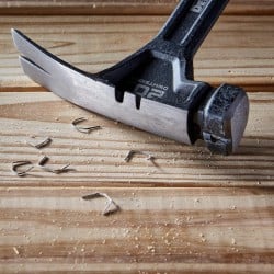 Młotek ciesielski stalowy 567g DeWALT DWHT51004-0