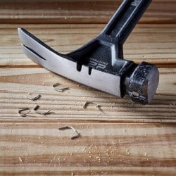 Młotek ciesielski stalowy 624g DeWALT DWHT51006-0