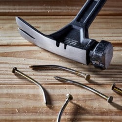 Młotek ciesielski stalowy 624g DeWALT DWHT51006-0