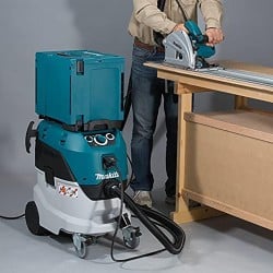 Odkurzacz przemysłowy do pracy na sucho/mokro 42l 1200W klasa M Makita VC4210M + akcesoria sprzątające