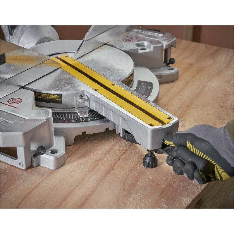 Pilarka ukośnica z podwójnym ślizgiem STANLEY SM1800-QS 254 mm 1800 W