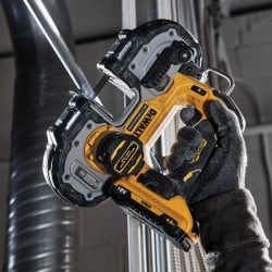 Pilarka taśmowa 18V body DeWalt kufer DCS377NT