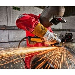 Szlifierka kątowa DeWALT DWE4357 230V 1700W 125mm BL reg obrotów karton