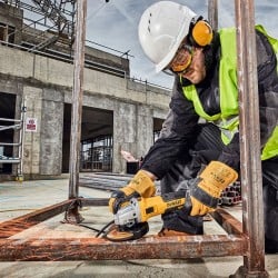 Szlifierka kątowa DeWALT DWE4357 230V 1700W 125mm BL reg obrotów karton