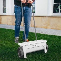 Siewnik ogrodowy 12l na kółkach Bradas WL-SE201