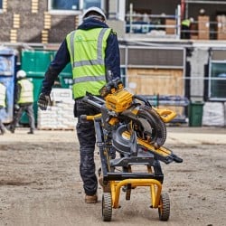 Stół mobilny DEWALT DE7260 135kg 2,4m do pilarek