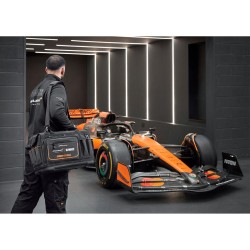 Torba narzędziowa 20'' DeWALT DWST60104-9 McLAREN 48L