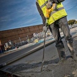 Wibrator do betonu DEWALT DCE531N 18V body