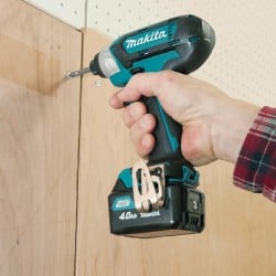 Zakrętarka udarowa 110Nm 10,8/12V Makita TD110DZ