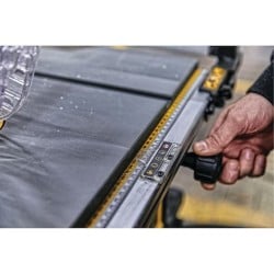 Pilarka stołowa DeWALT DWE7492 2000W 250mm + wózek transportowy DWE74911