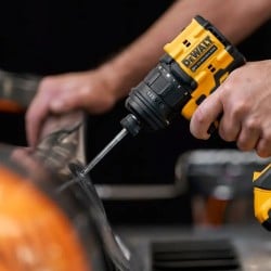 Akumulatorowa wiertarko-wkrętarka DeWALT DCD803NT 18V XR 73Nm 4w1 TSTAK