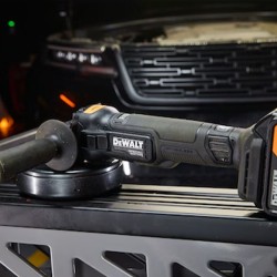 Akumulatorowa szlifierka kątowa DeWALT DCG45MP2T-QW 2x5Ah McLaren BL walizka