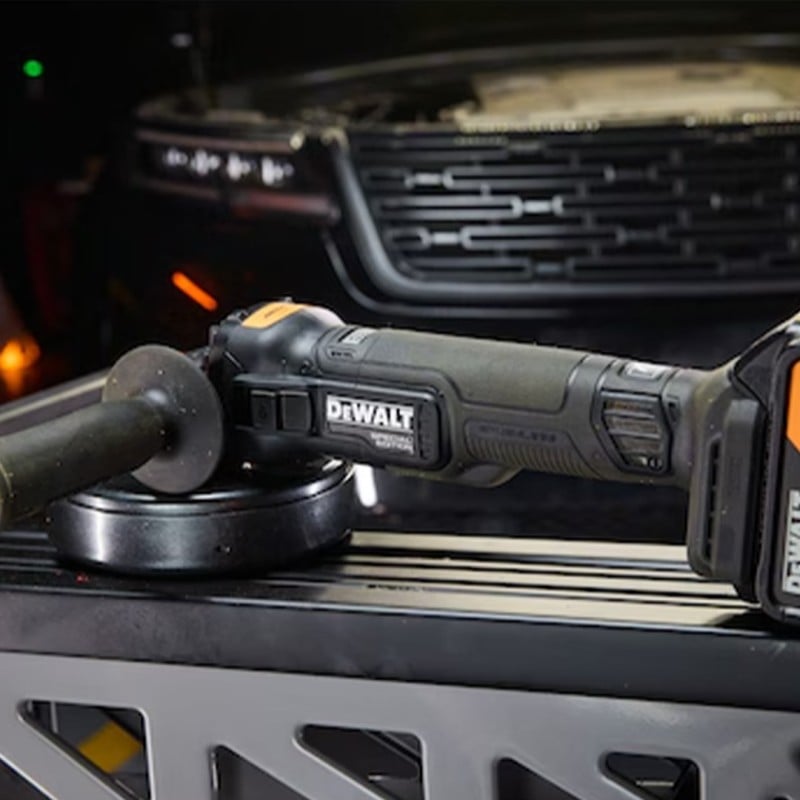 Akumulatorowa szlifierka kątowa DeWALT DCG45MP2T-QW 2x5Ah McLaren BL walizka