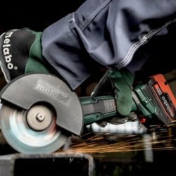 Akumulatorowa szlifierka kątowa Metabo WPB 18 LT BL 11-125 Quick 613059660 18V BL 125mm 2x5,5Ah walizka