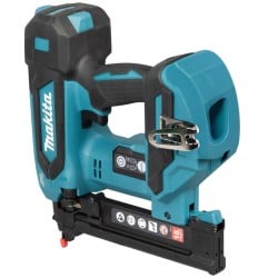 Akumulatorowy zszywacz Makita DST630Z 18V LXT BL XPT 9,5-38mm 18Ga BODY
