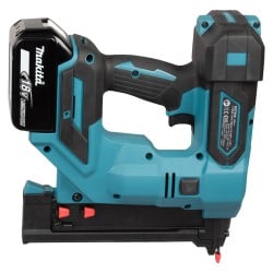 Akumulatorowy zszywacz Makita DST630RFJ 18V 2x3Ah LXT BL XPT 18Ga walizka