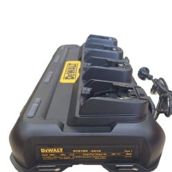 Wieloportowa ładowarka DeWALT DCB1404-QW 4A 230V 4Amp, wskaźnik naładowania