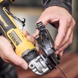 Akumulatorowa szlifierka kątowa DeWALT DCG404NT-XJ 18V XR BL BODY walizka