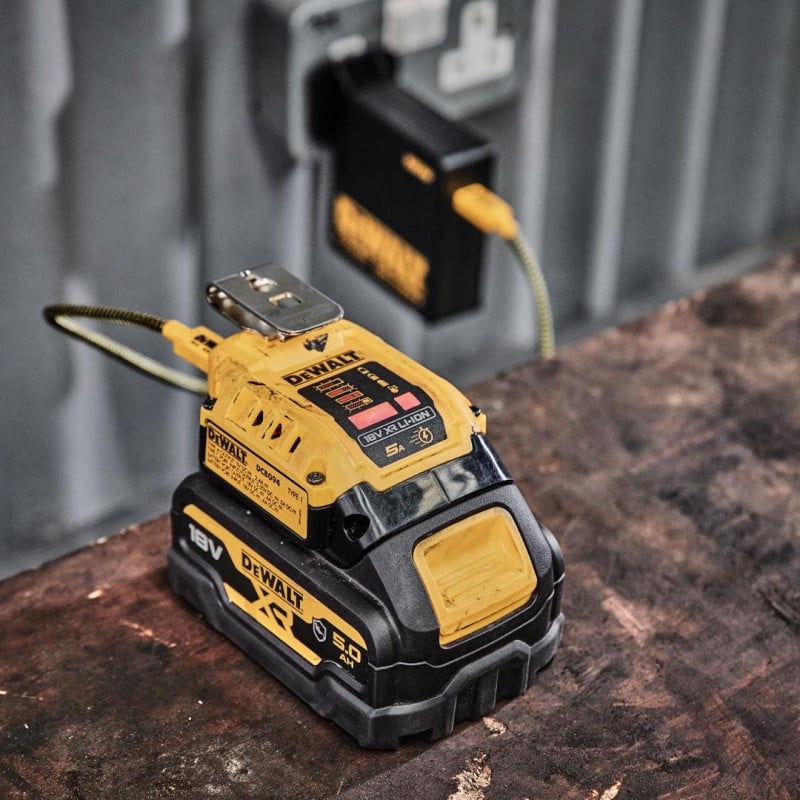 Ładowarka adapter USB powerbank 18V DeWALT DCB094K