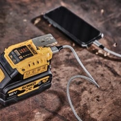 Ładowarka adapter USB powerbank 18V DeWALT DCB094K