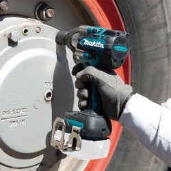 Klucz udarowy Makita DTW701Z LXT 18V BL XPT 1/2" 700Nm BODY