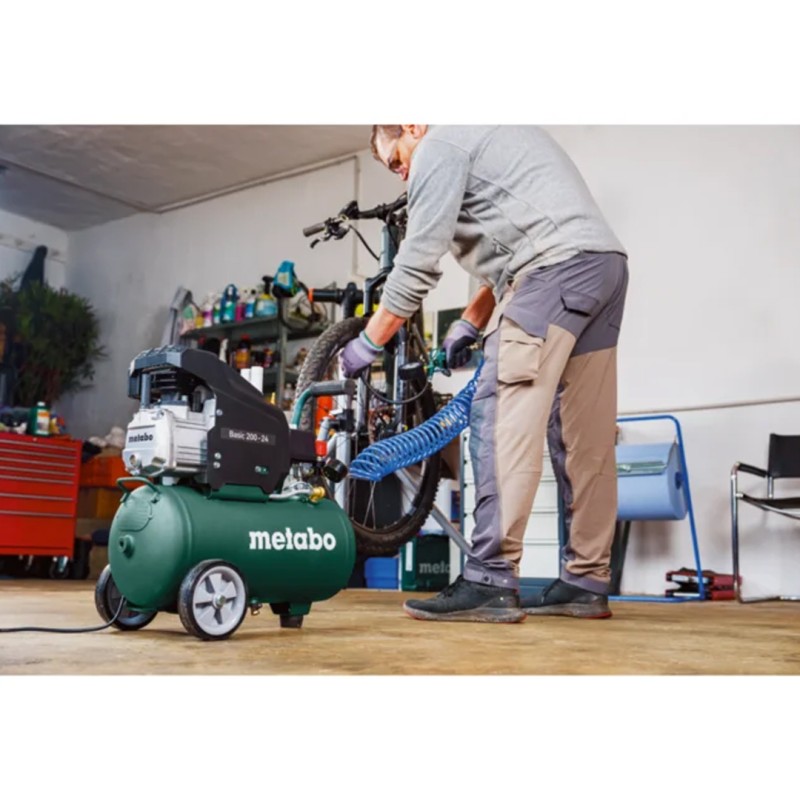 Kompresor olejowy Metabo Basic 200-24 601522000 24l 8bar 1.2kW 80l/min 230V