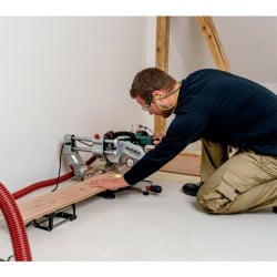 Pilarka ukośnica kapówka Metabo 615216000 KGSV216MC 230V 1500W 216mm