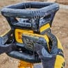Samopoziomujący laser DeWALT DCE080D1RS-QW 600m 18V XR 1x2Ah z wiązką czerwoną walizka
